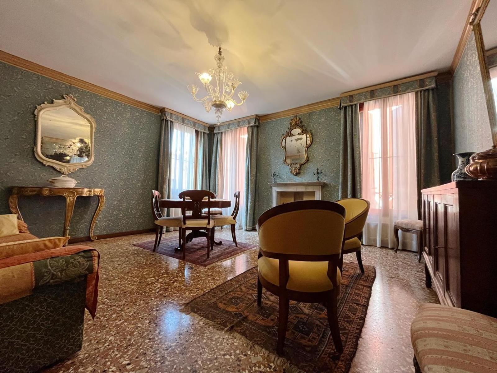 Palazzetto San Lio, Rialto * Venedig